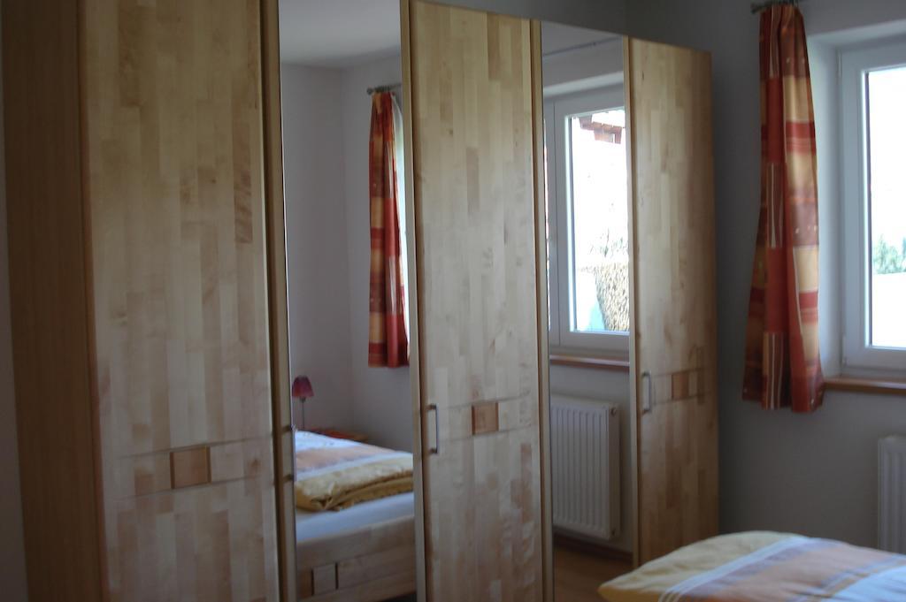 Ferienwohnungen Simon - Hauserhof Oberperfuss Habitación foto